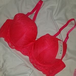 PINK BRA!